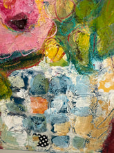 Load image into Gallery viewer, Miss Lovely Floral
